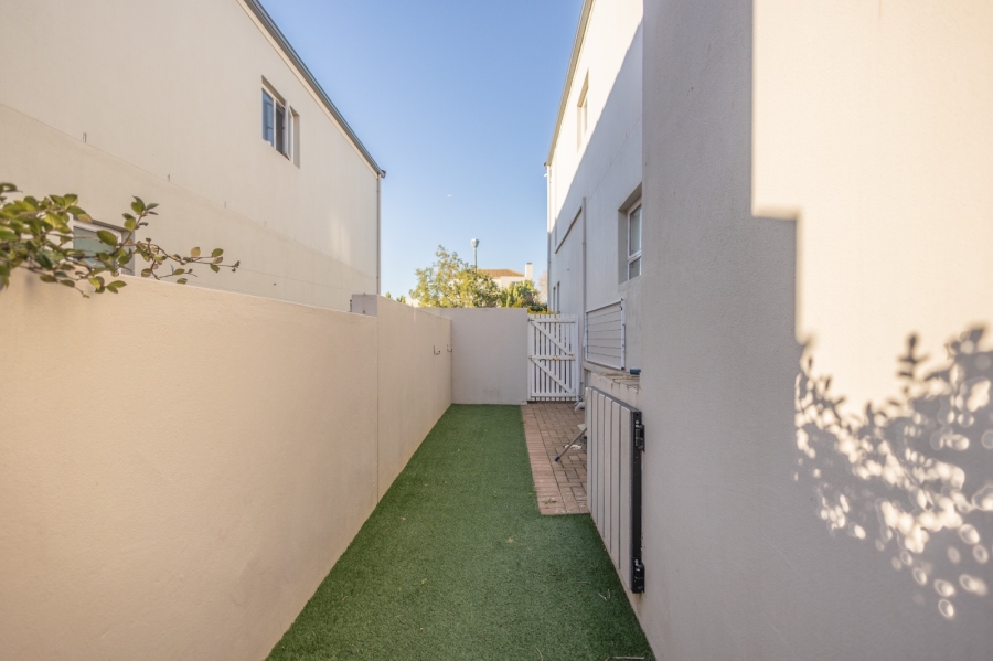 3 Bedroom Property for Sale in Avalon Estate Western Cape
